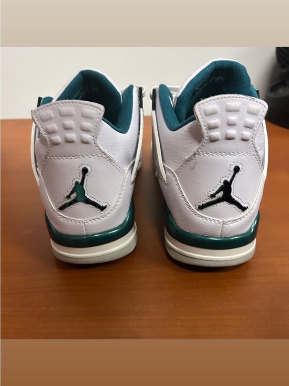 Jordan 4 Men’s US 10 Oxadized Green Basketball Sneakers - Classic Retro Style - Picture 5 of 5